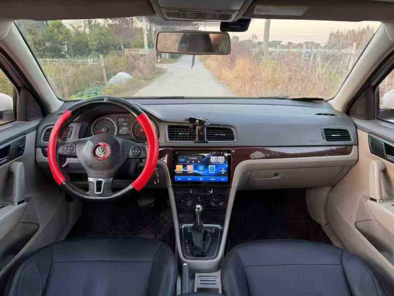 嘉兴15年大众朗行4