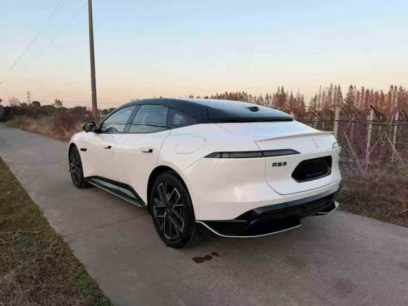 嘉兴25年阿维塔067