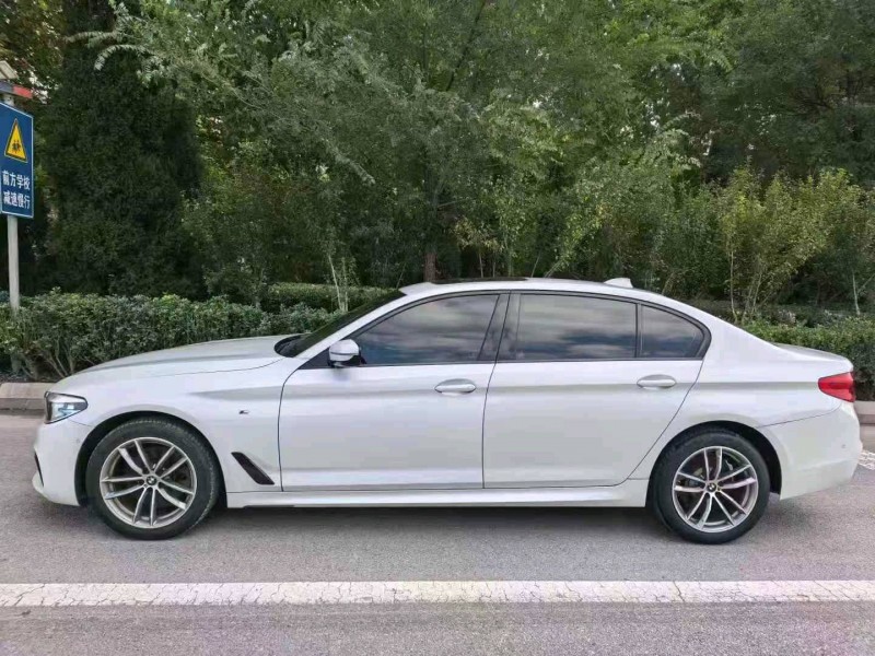 淄博19年宝马5系3