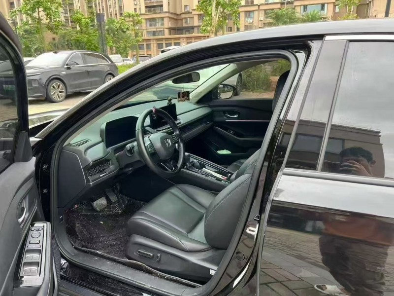 海口24年本田雅阁4