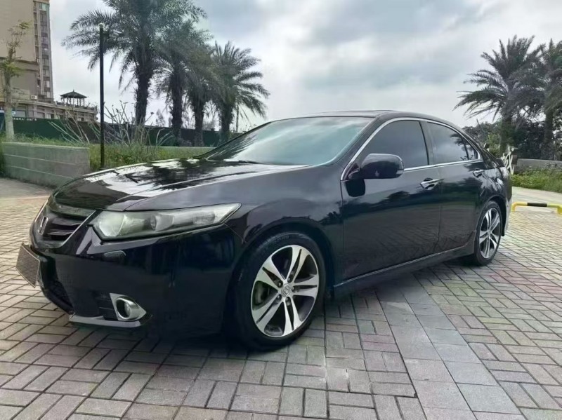 海口13年本田思铂睿2