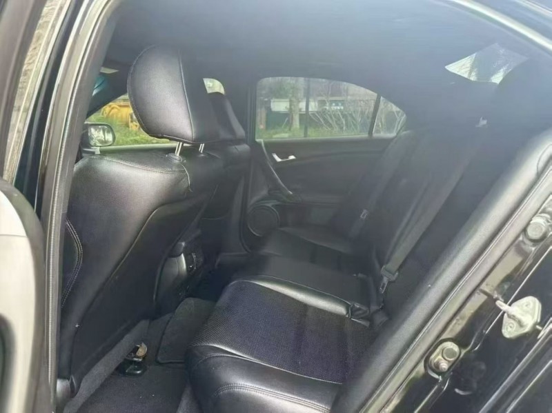 海口13年本田思铂睿4