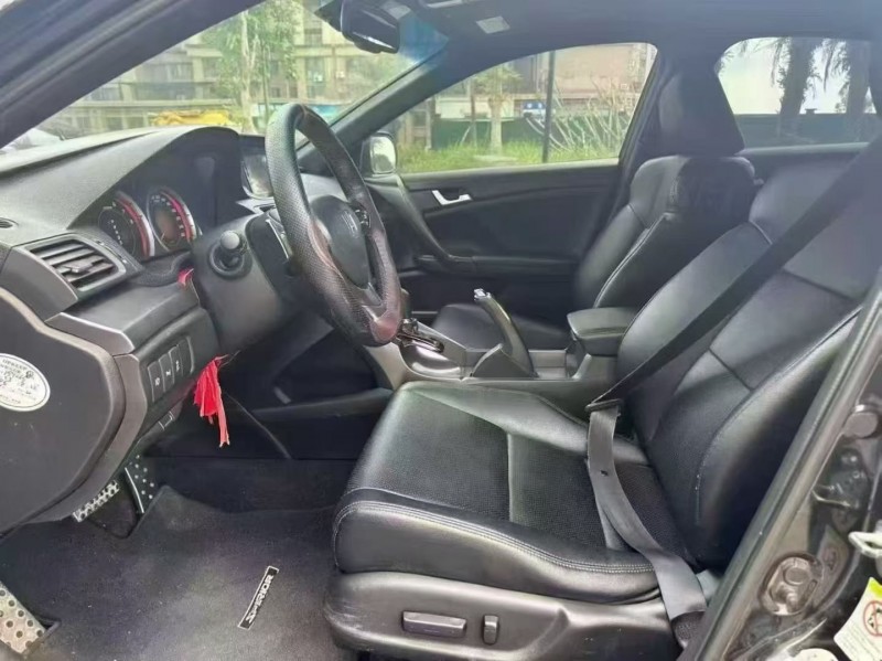 海口13年本田思铂睿5