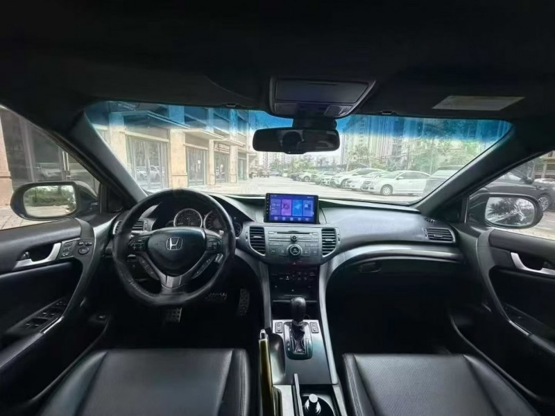 海口13年本田思铂睿6