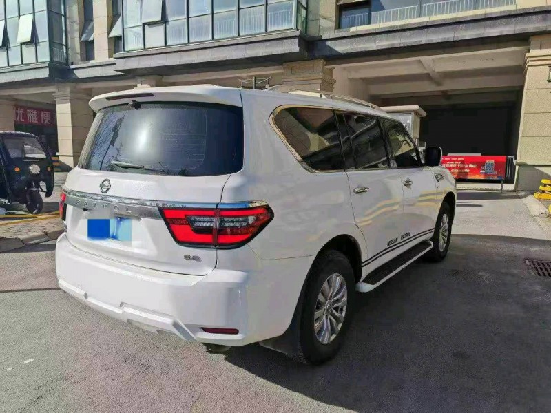 西安17年日产途乐9