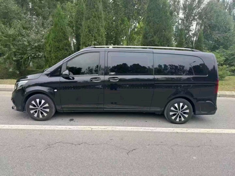 淄博18年奔驰威霆3