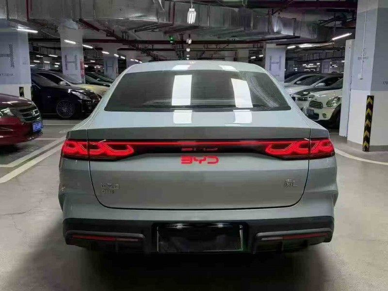 攀枝花25年比亚迪秦9