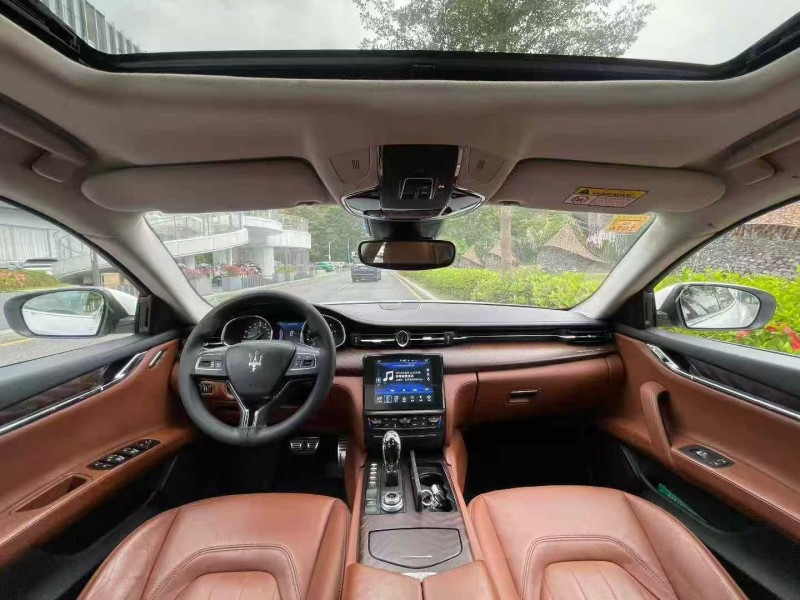 广州17年玛莎拉蒂总裁4