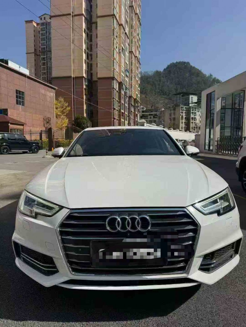 遵义19年奥迪A4L1