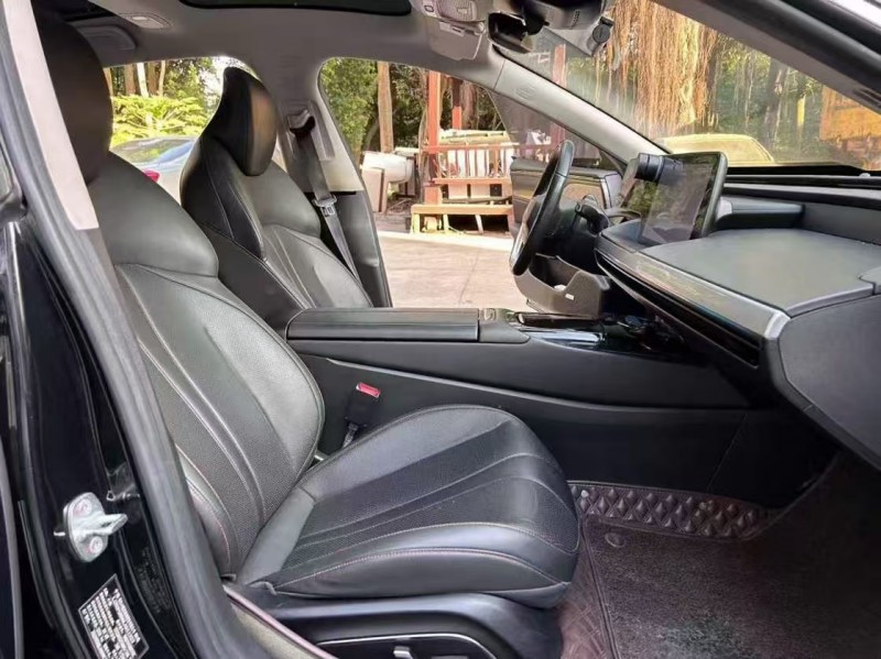 广州20年小鹏汽车p74