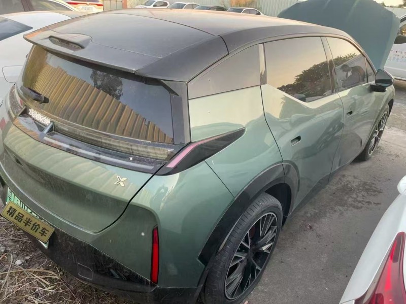 广州23年极氪汽车X6