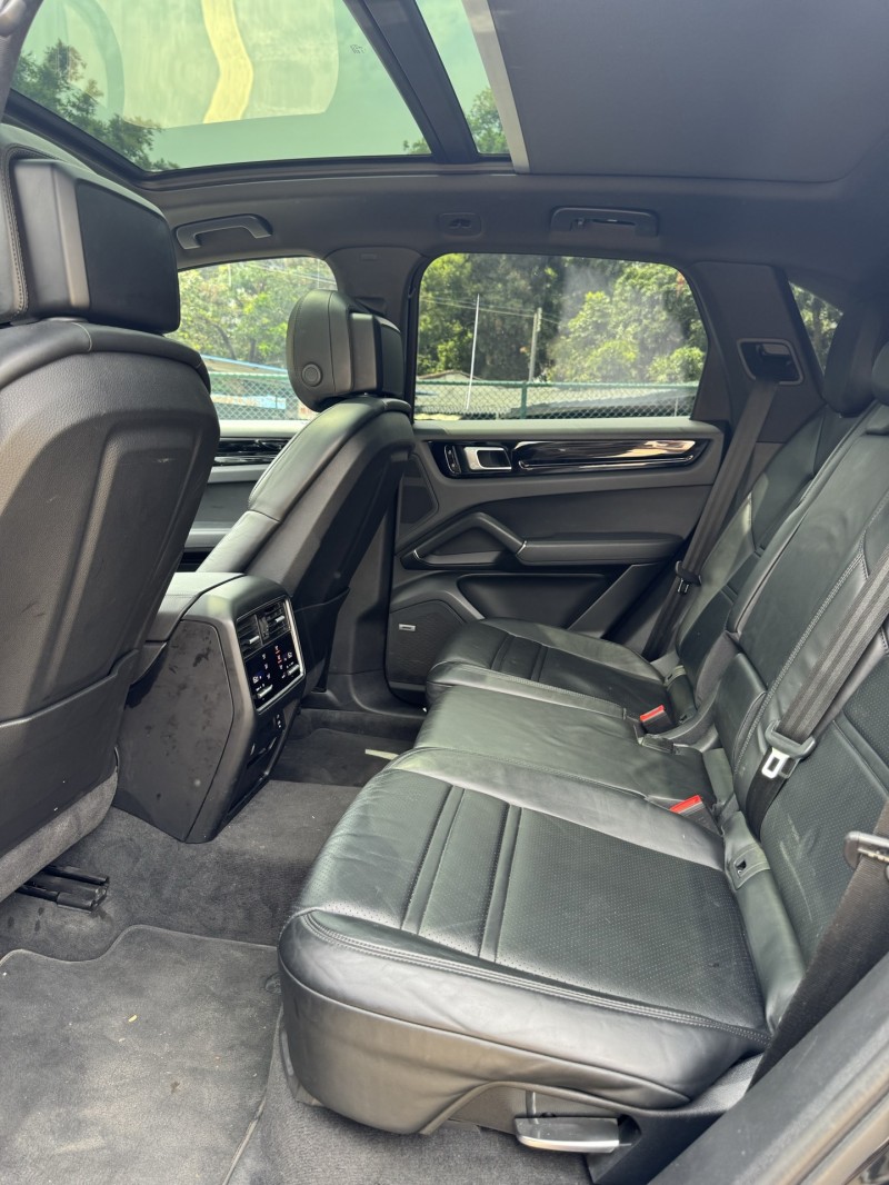 中山20年保时捷卡宴6