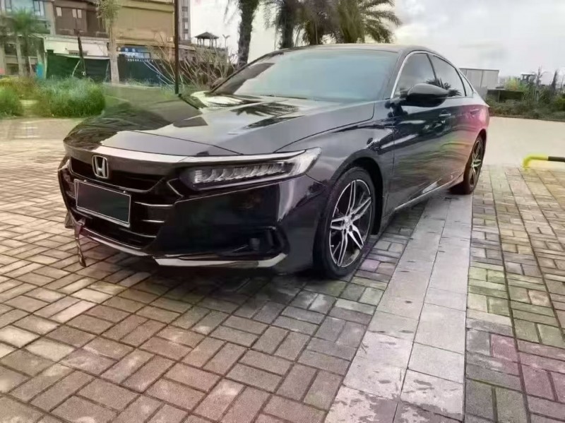 海口22年本田雅阁2