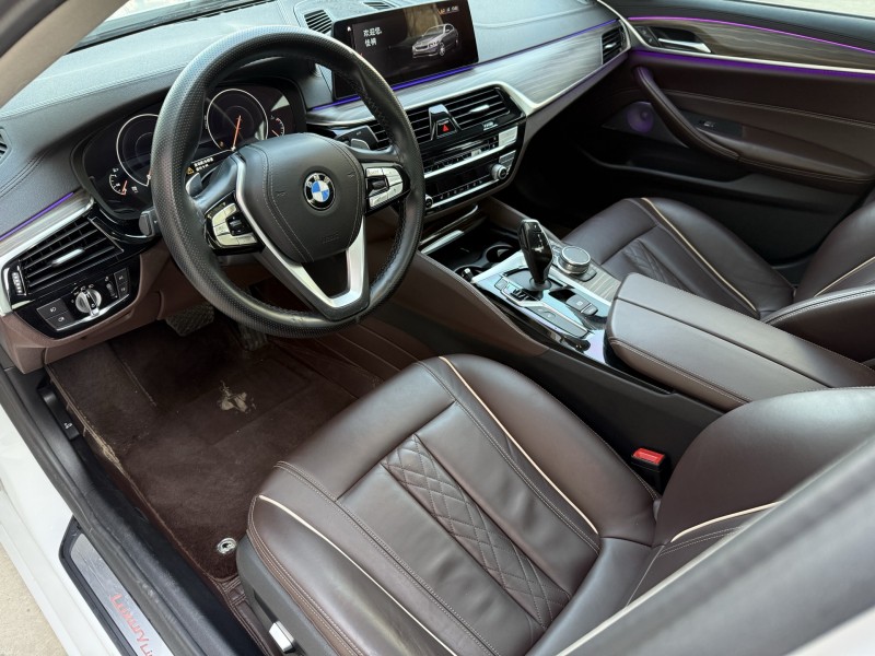 济宁19年宝马5系7