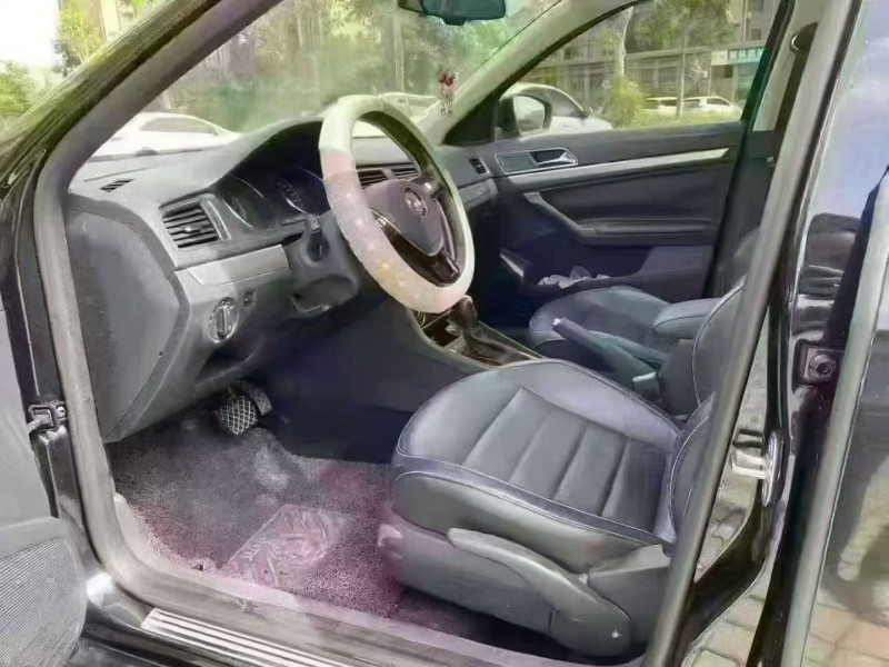 海口18年大众朗逸4