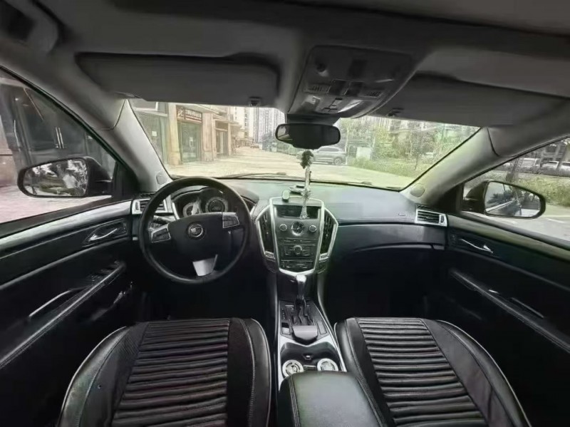 海口13年凯迪拉克SRX4