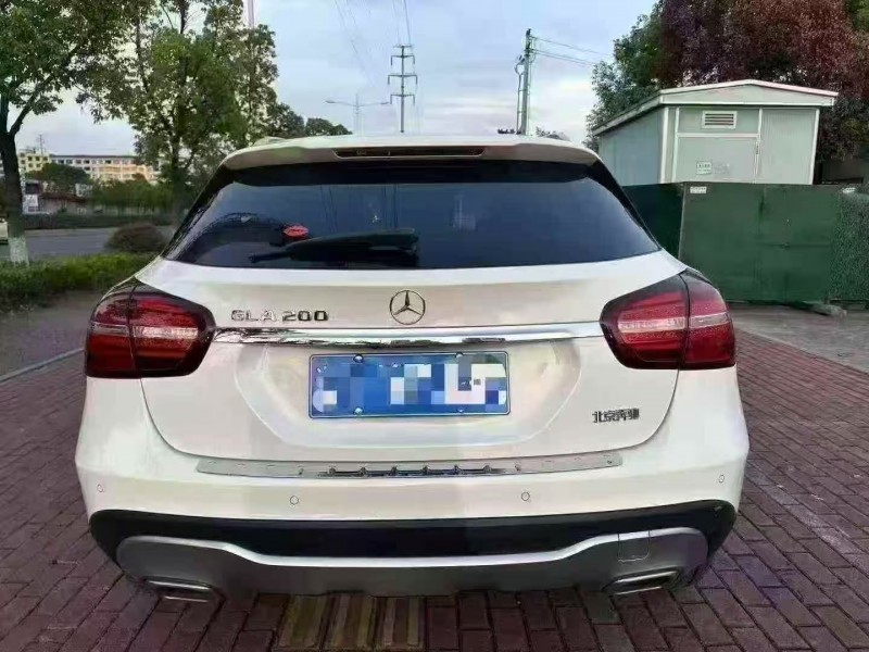 淄博19年奔驰GLA9