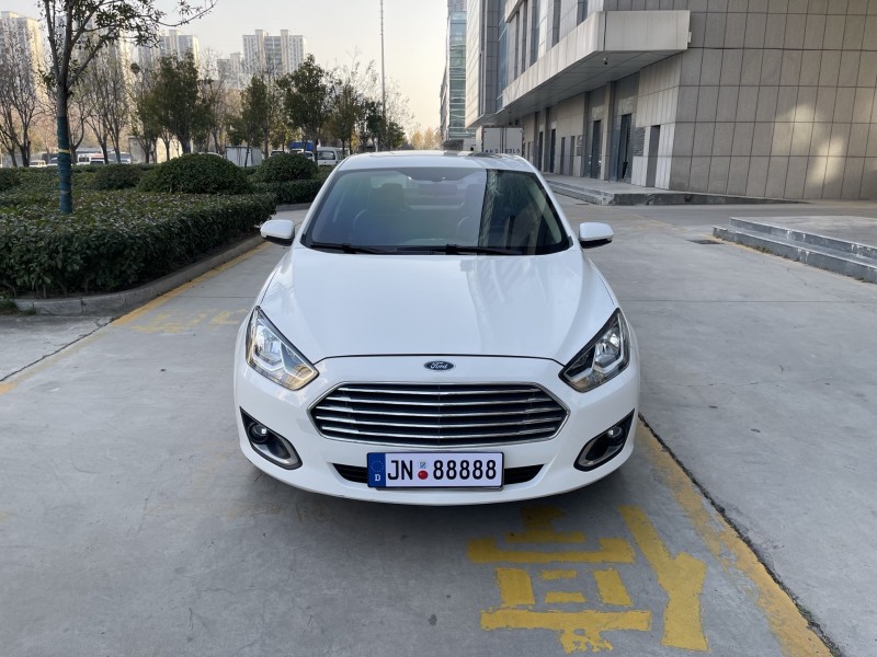 济宁16年福特福睿斯1