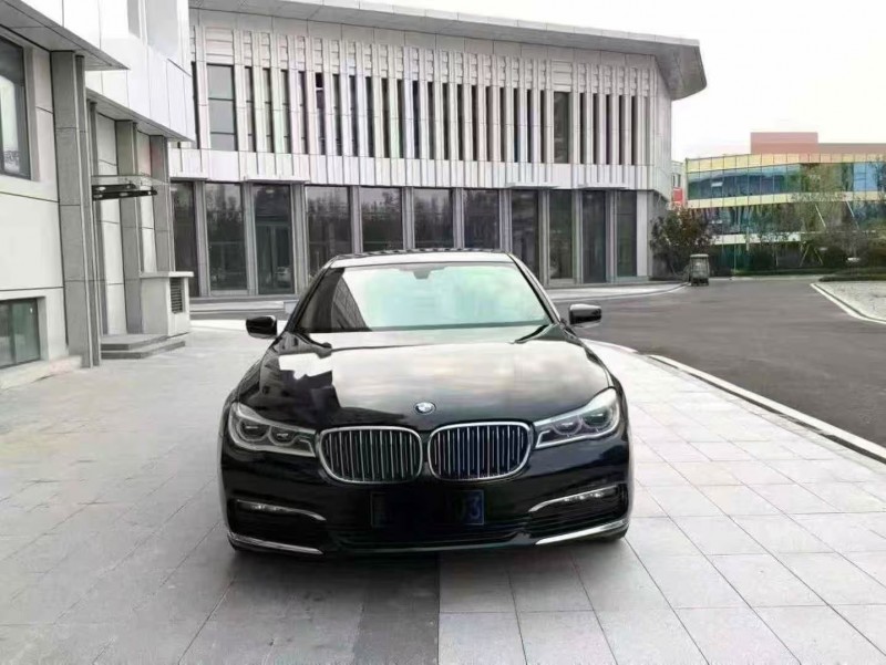 济宁15年宝马7系1