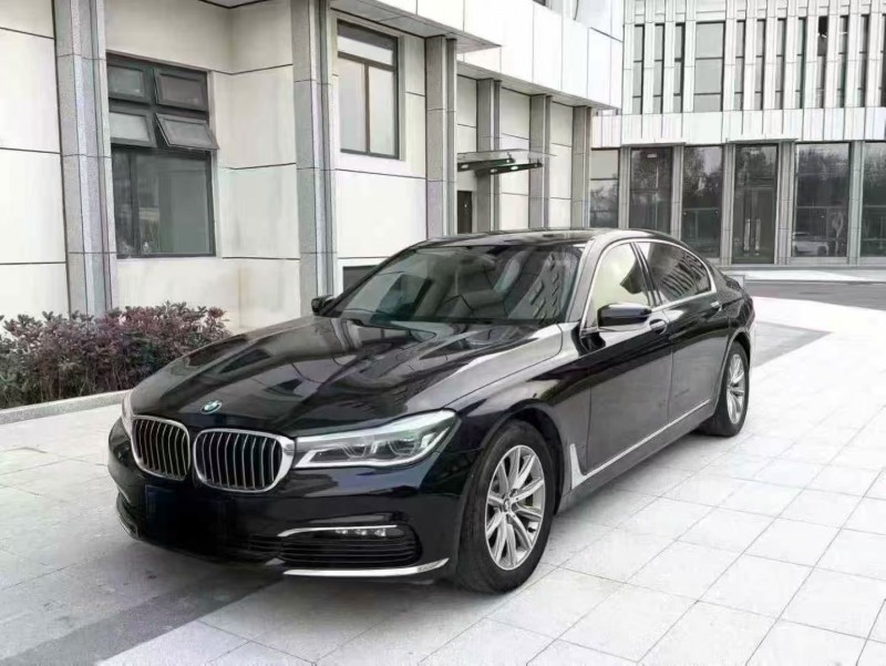 济宁15年宝马7系3