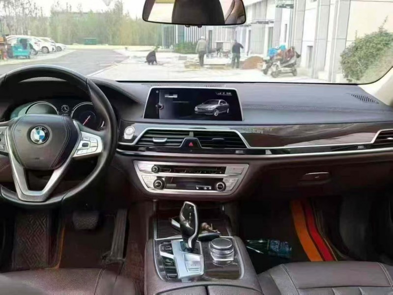 济宁15年宝马7系5