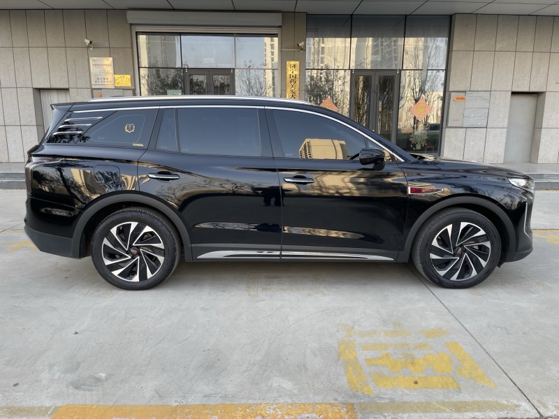 济宁24年红旗HS77