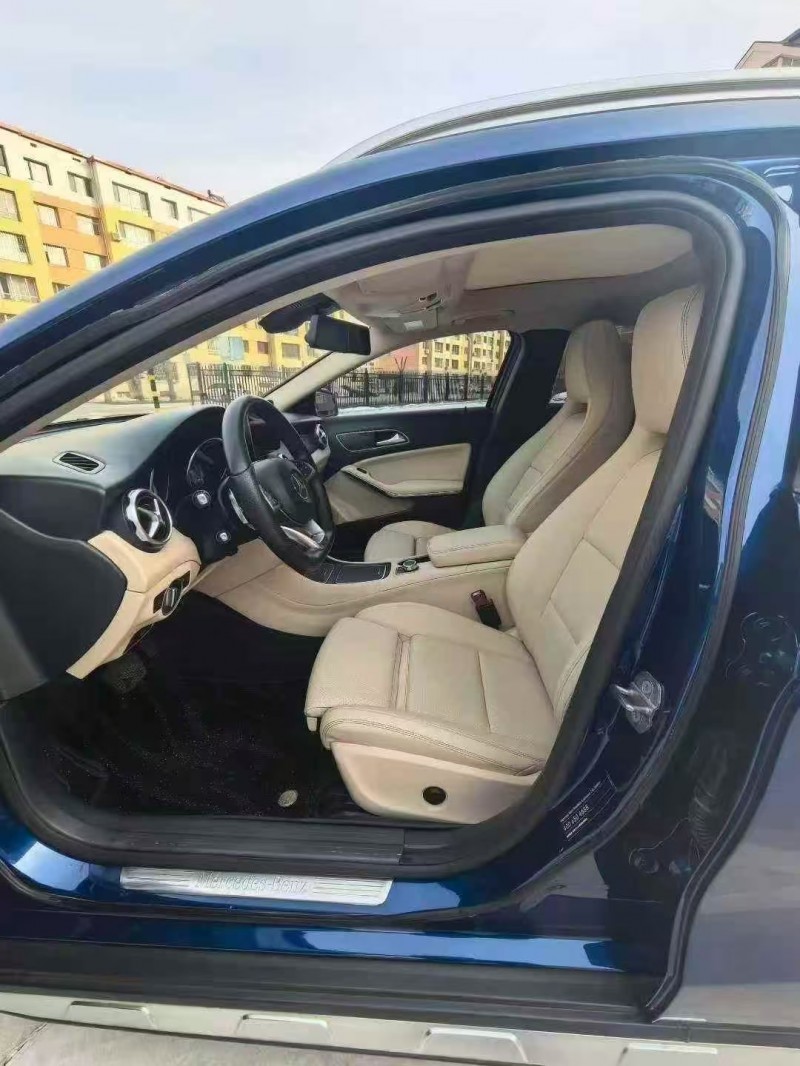 重庆19年奔驰GLA4