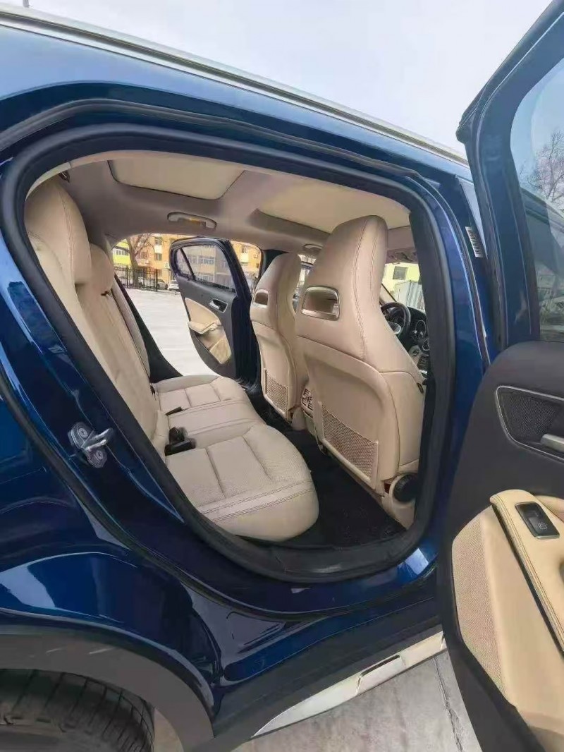 重庆19年奔驰GLA6