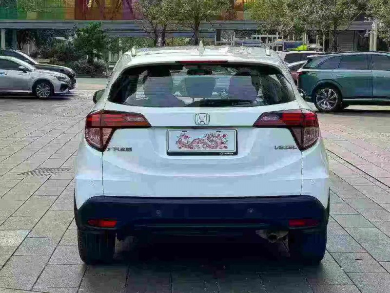 佛山15年本田缤智8