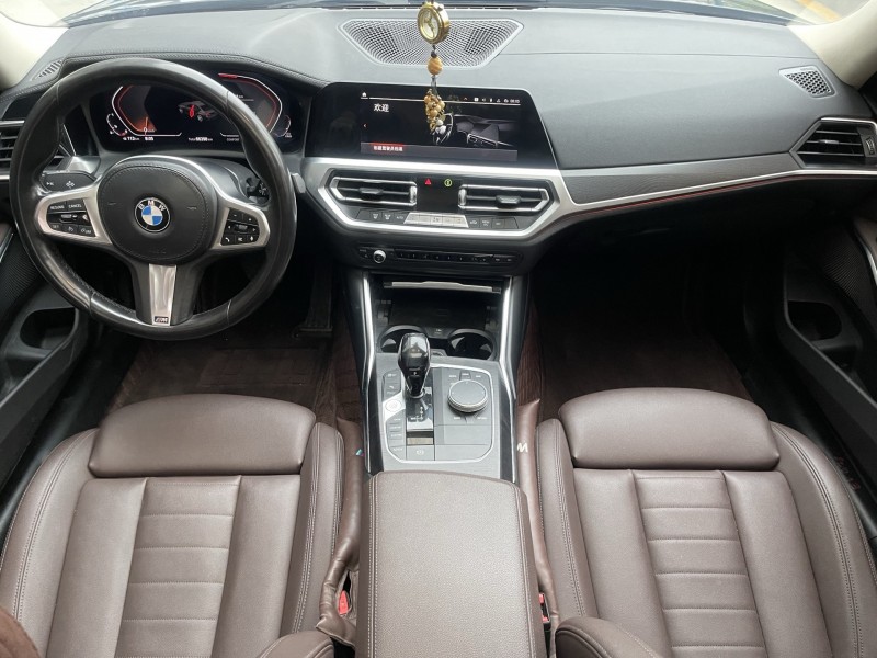 济宁21年宝马3系5