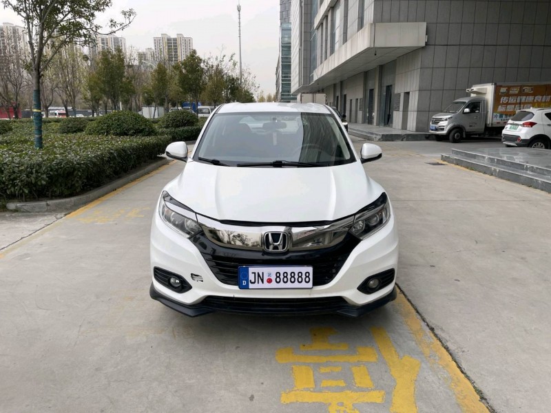 济宁21年本田缤智1