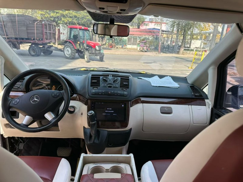 枣庄17年奔驰唯雅诺9