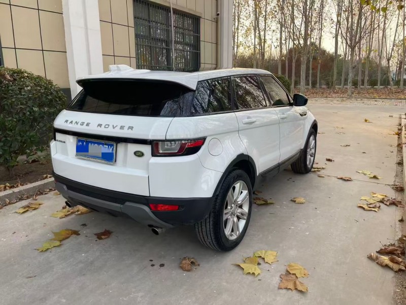 济宁17年路虎极光8