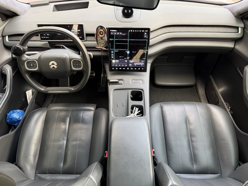 济宁24年蔚来ES87