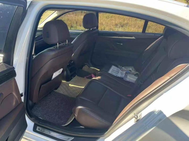 广州17年宝马5系4