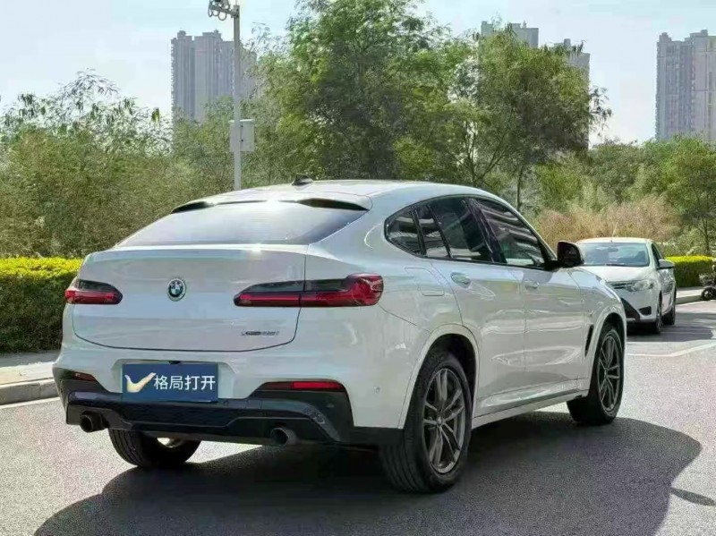 东莞19年宝马X48