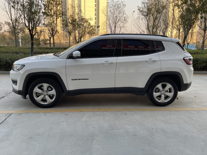 济宁18年Jeep指南者5