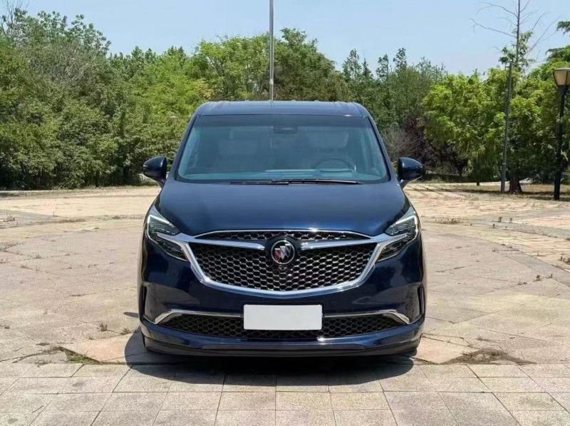 济宁22年别克GL81