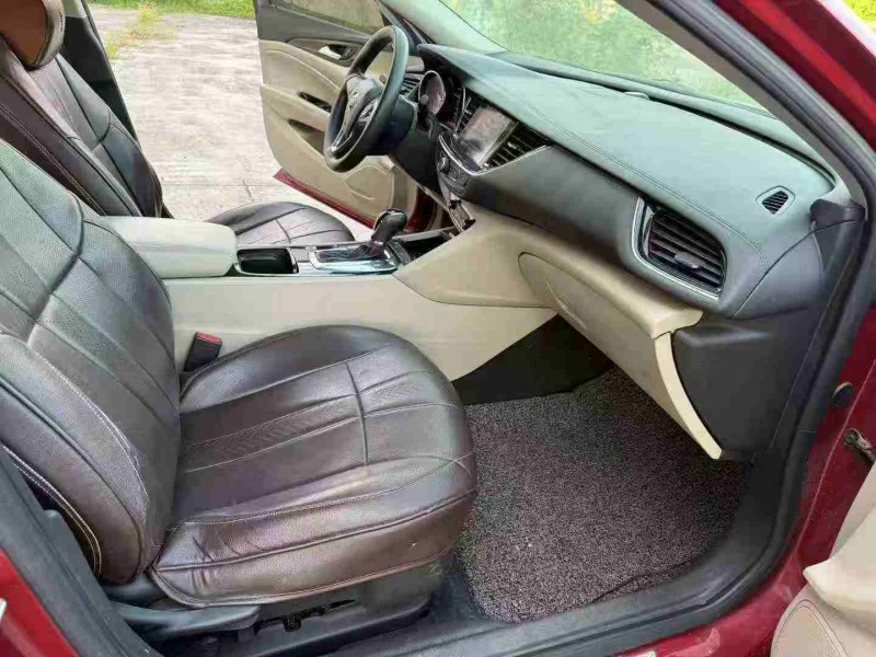 徐州19年别克君威6