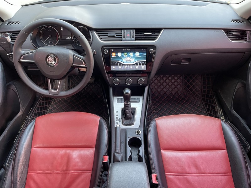 济宁18年斯柯达明锐6