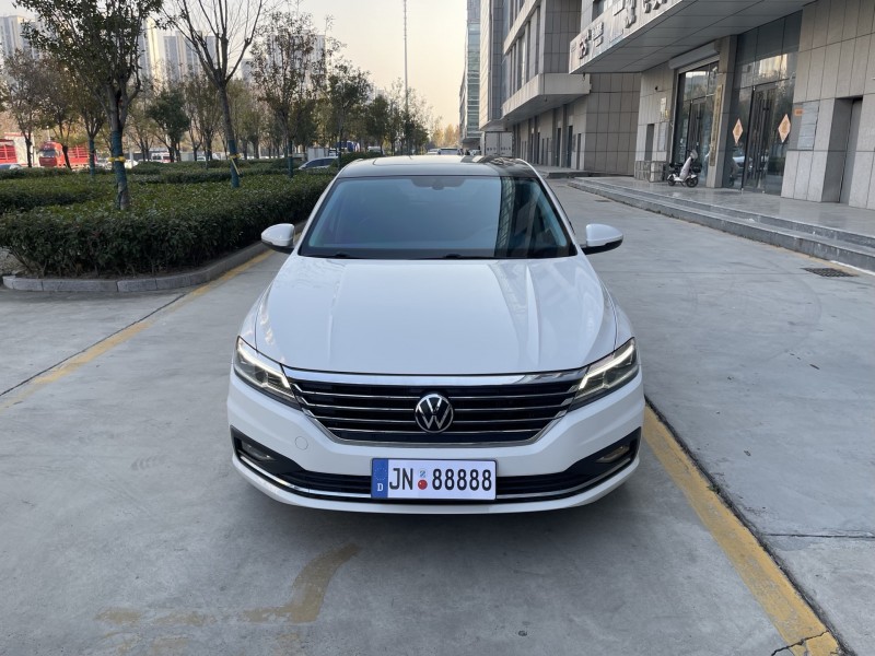 济宁22年大众朗逸1