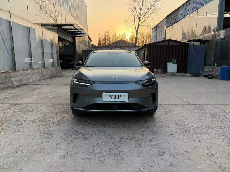 徐州22年零跑汽车C111