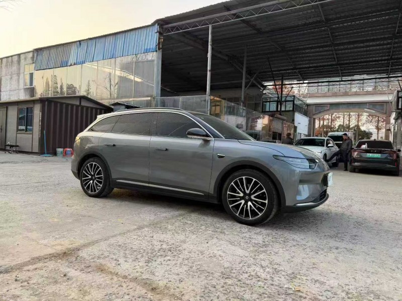 徐州22年零跑汽车C113