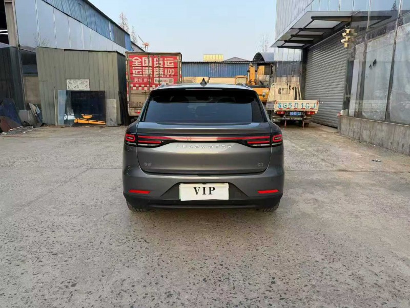 徐州22年零跑汽车C119