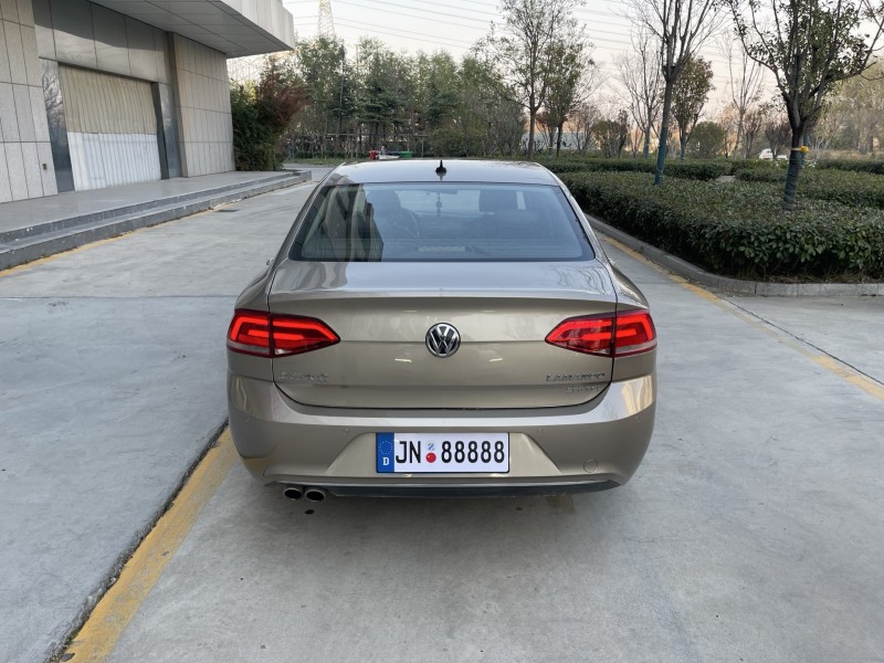 济宁17年大众凌渡9