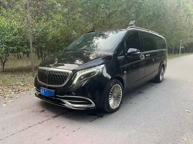 济宁20年奔驰威霆3