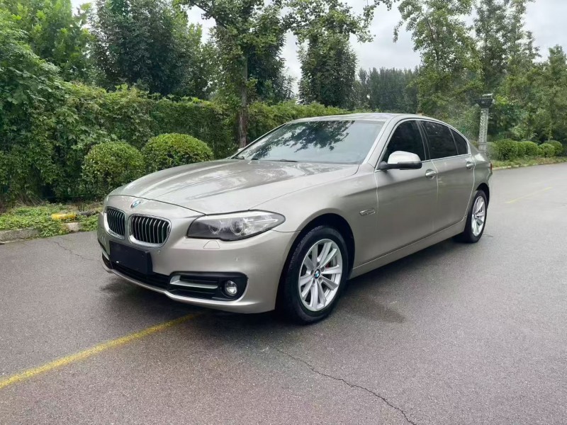 济宁17年宝马5系3