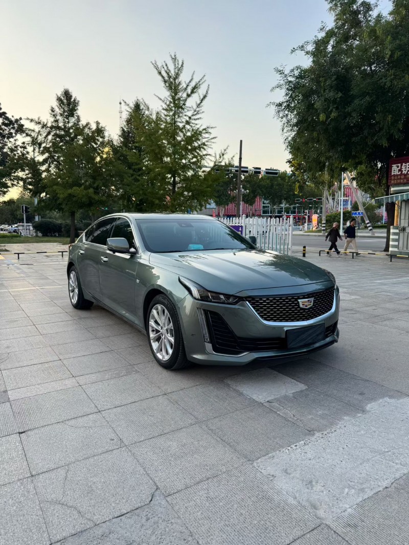 济宁22年凯迪拉克CT53