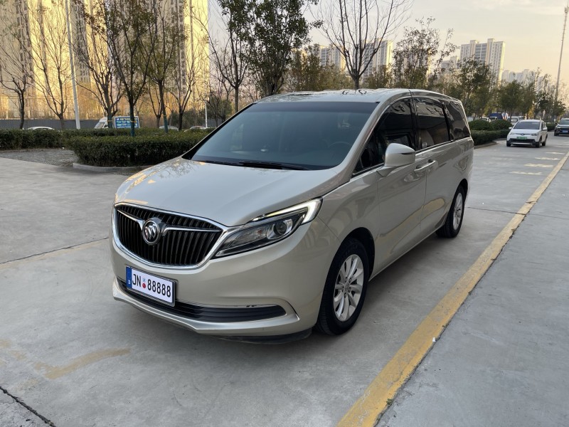 济宁18年别克GL82