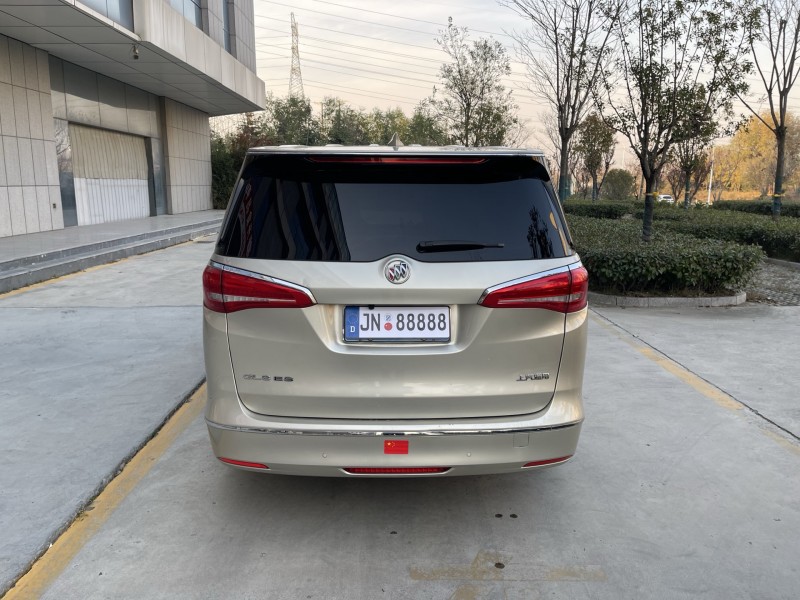 济宁18年别克GL89